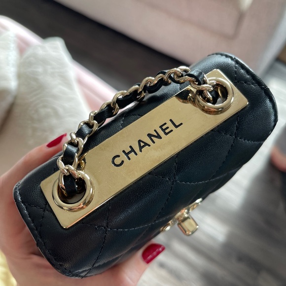 Chanel trendy cc mini black flap gold hardware - Picture 5 of 17